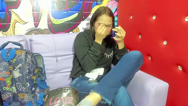 miacam-hot online show from October 20, 2025, 12:16 pm