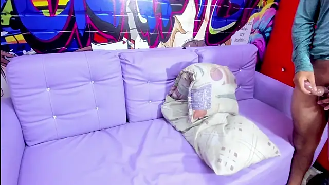 miacam-hot online show from November 10, 2025, 1:15 am