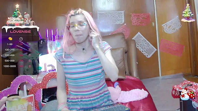 Skinygirl online show from February 5, 2025, 3:02 am