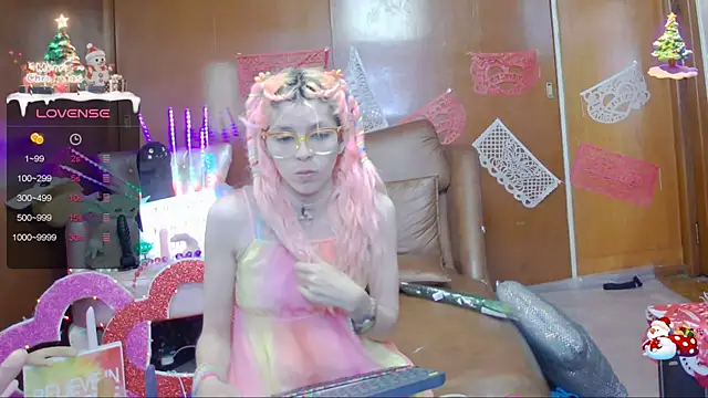 Skinygirl online show from February 12, 2025, 11:09 pm