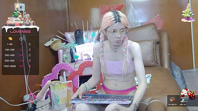 Skinygirl online show from February 28, 2025, 3:04 am