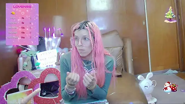 Skinygirl online show from September 25, 2025, 1:42 am