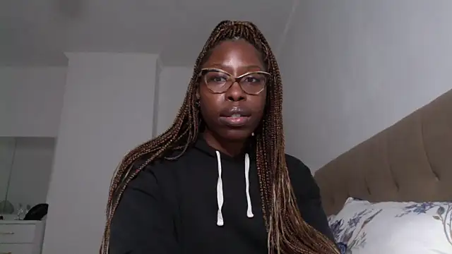 MadamIndigo online show from December 21, 2024, 5:29 pm