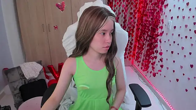 Anto herrera online show from February 19, 2025, 8:20 pm