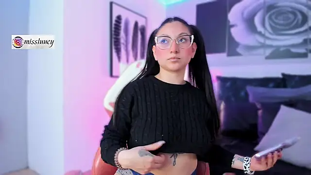 Snapshot of lucy_neil chatting on September 22, 2025, 7:05 pm lucy neil online show from September 22, 2025, 7:05 pm