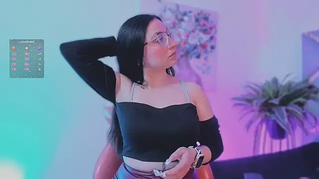 Snapshot of lucy_neil chatting on December 2, 2025, 2:50 am lucy neil online show from December 2, 2025, 2:50 am