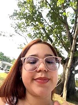 Lucyklein2022 online show from October 2, 2025, 9:11 pm