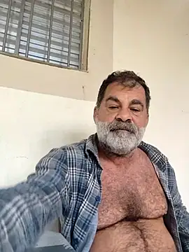 Snapshot of Peludo173317 chatting on May 12, 2026, 6:38 pm Peludo173317 online show from May 12, 2026, 6:38 pm
