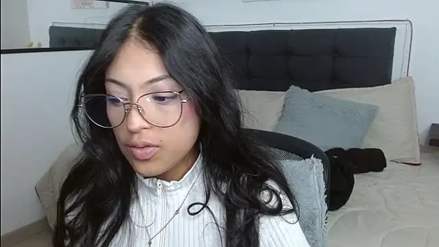 vaness weet online show from April 23, 2026, 7:49 pm