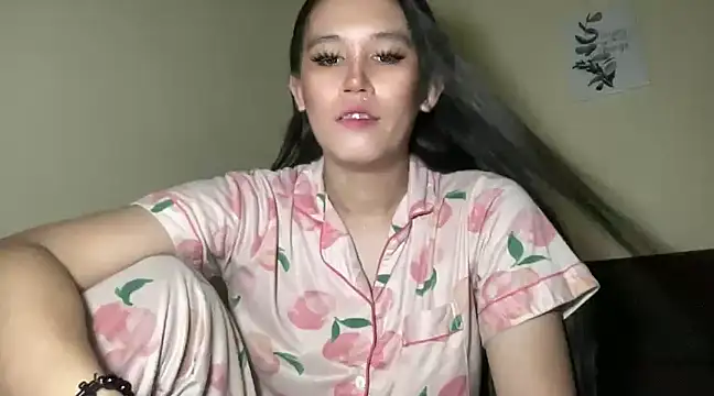 MeganTheRarest online show from January 7, 2025, 11:16 am