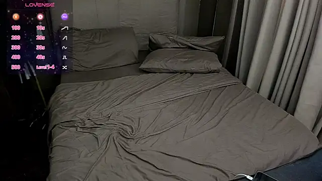 MissAyaCollins online show from April 22, 2026, 4:37 am