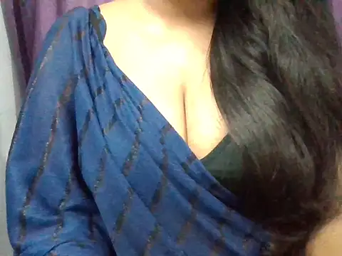 Roopshikha39 online show from July 8, 2026, 7:29 pm