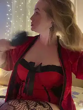 Lady  Maria online show from December 6, 2024, 4:06 pm