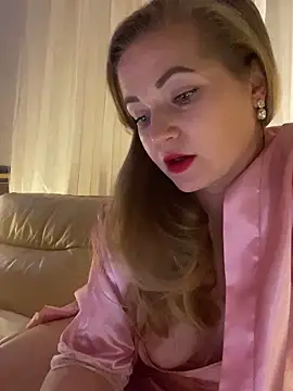 Lady  Maria online show from December 10, 2024, 6:38 pm