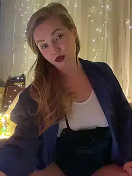 Lady  Maria online show from December 20, 2024, 7:39 pm