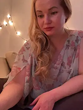 Lady  Maria online show from March 9, 2025, 8:10 pm