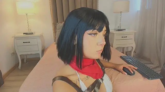 Emma Torres   online show from October 20, 2025, 12:38 pm