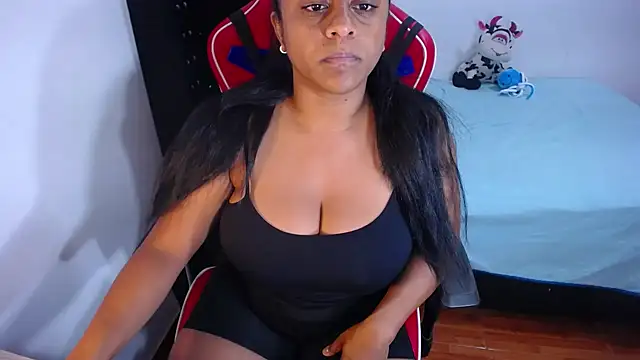 BellaKarla online show from March 7, 2026, 3:36 am