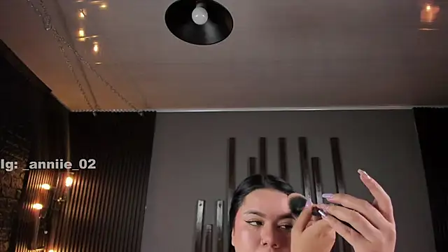 annie barozzi online show from February 21, 2025, 1:33 pm