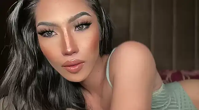 Bella Gordon online show from December 20, 2024, 2:49 pm