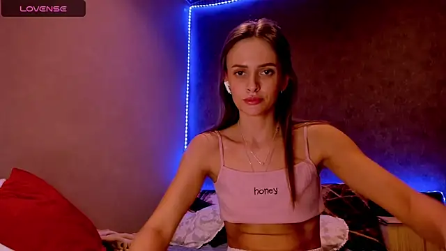 madina taher online show from March 7, 2025, 8:22 pm