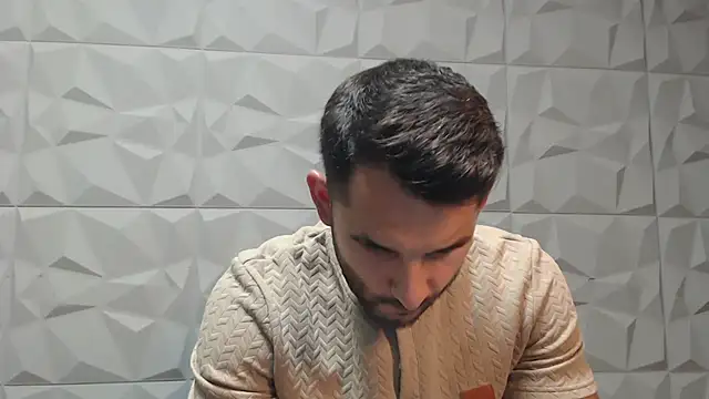 Antoniodiamond online show from September 15, 2025, 7:14 pm