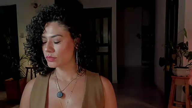 goddes helena online show from February 2, 2026, 12:31 am