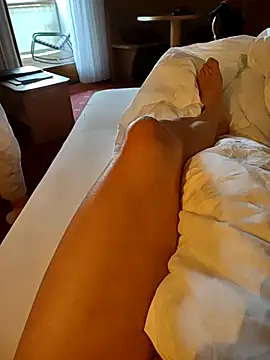 kiam471 online show from April 25, 2026, 5:10 am