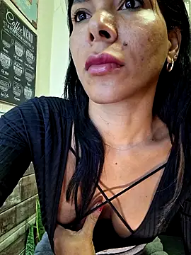 Doll Loren online show from October 1, 2025, 3:07 pm