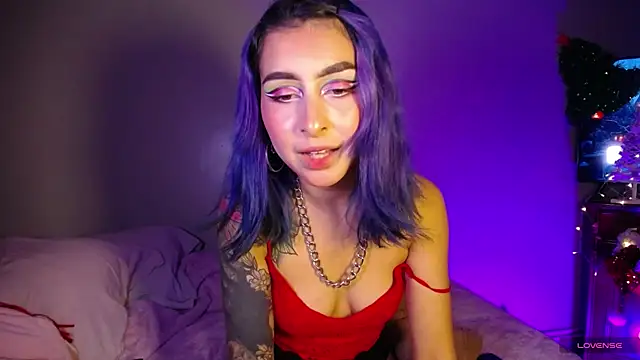 Cinamoonn online show from December 21, 2024, 8:32 pm