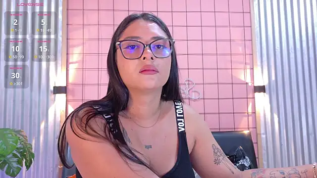 Snapshot of mensia_hernandz chatting on August 3, 2026, 1:16 pm mensia hernandz online show from August 3, 2026, 1:16 pm