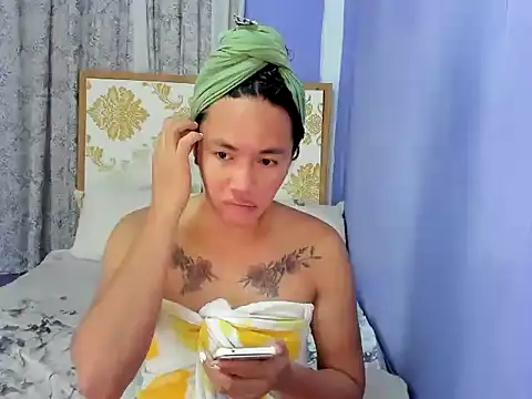 Snapshot of lady_kim_boner chatting on November 1, 2025, 5:31 am lady kim boner online show from November 1, 2025, 5:31 am