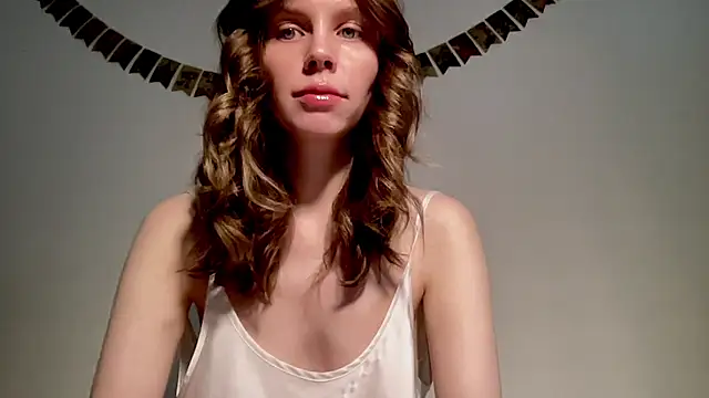 Nikki Mimimi online show from February 1, 2025, 10:15 am