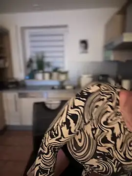 German Milf online show from January 19, 2025, 2:06 pm