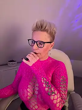 German Milf online show from February 5, 2026, 1:49 pm