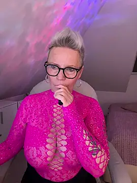 German Milf online show from April 21, 2026, 12:55 pm