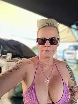 Snapshot of German_Milf chatting on June 17, 2026, 9:34 am German Milf online show from June 17, 2026, 9:34 am