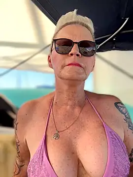 Snapshot of German_Milf chatting on June 20, 2026, 10:18 am German Milf online show from June 20, 2026, 10:18 am