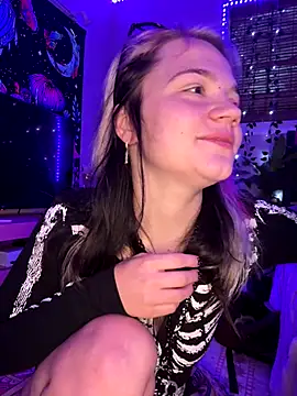 Cutiepiespanks online show from September 17, 2025, 11:23 am