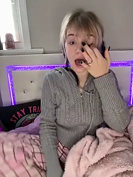 Cutiepiespanks online show from February 12, 2026, 9:43 pm