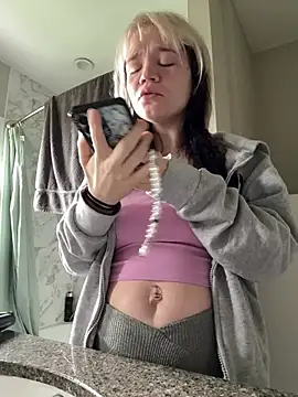 Cutiepiespanks online show from April 2, 2026, 4:48 pm