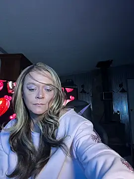 cowgirlc online show from February 14, 2026, 3:47 am