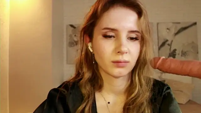 Betty June online show from March 4, 2025, 4:06 am