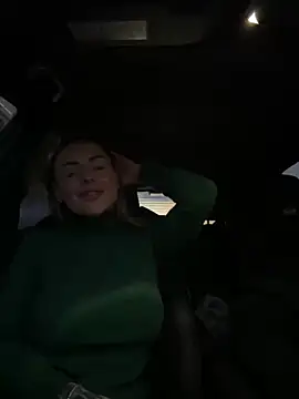 Snapshot of EmaSalis chatting on January 16, 2025, 5:12 pm EmaSalis online show from January 16, 2025, 5:12 pm