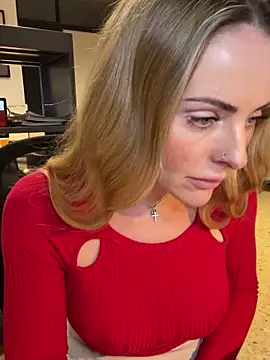 Snapshot of EmaSalis chatting on March 22, 2025, 4:15 pm EmaSalis online show from March 22, 2025, 4:15 pm