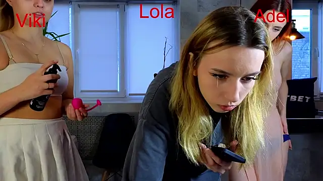 Snapshot of Misss_Vikk chatting on December 13, 2024, 9:46 am Misss Vikk online show from December 13, 2024, 9:46 am