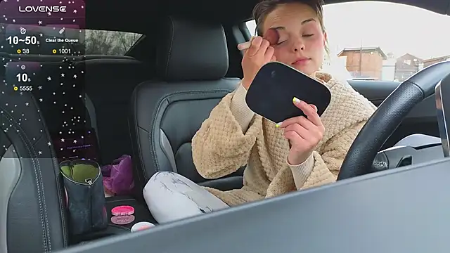 Misss Vikk online show from April 20, 2026, 9:56 am