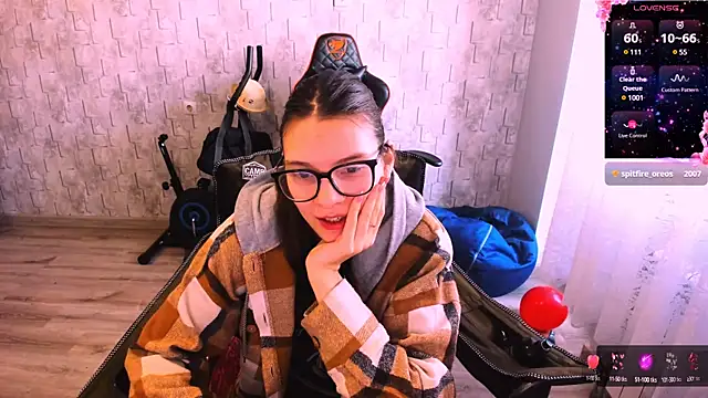 MollyLollipop online show from February 21, 2025, 5:35 am