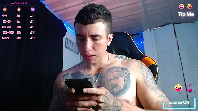 Adam Hudsond online show from April 17, 2026, 1:47 pm