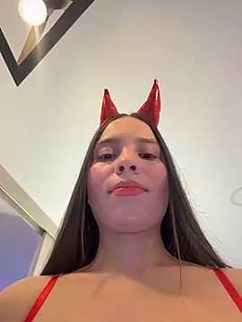 MiaJacksonn online show from March 27, 2026, 4:18 pm